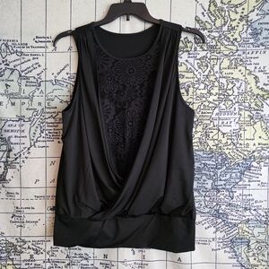 SHEIN Black Curve 1XL Top